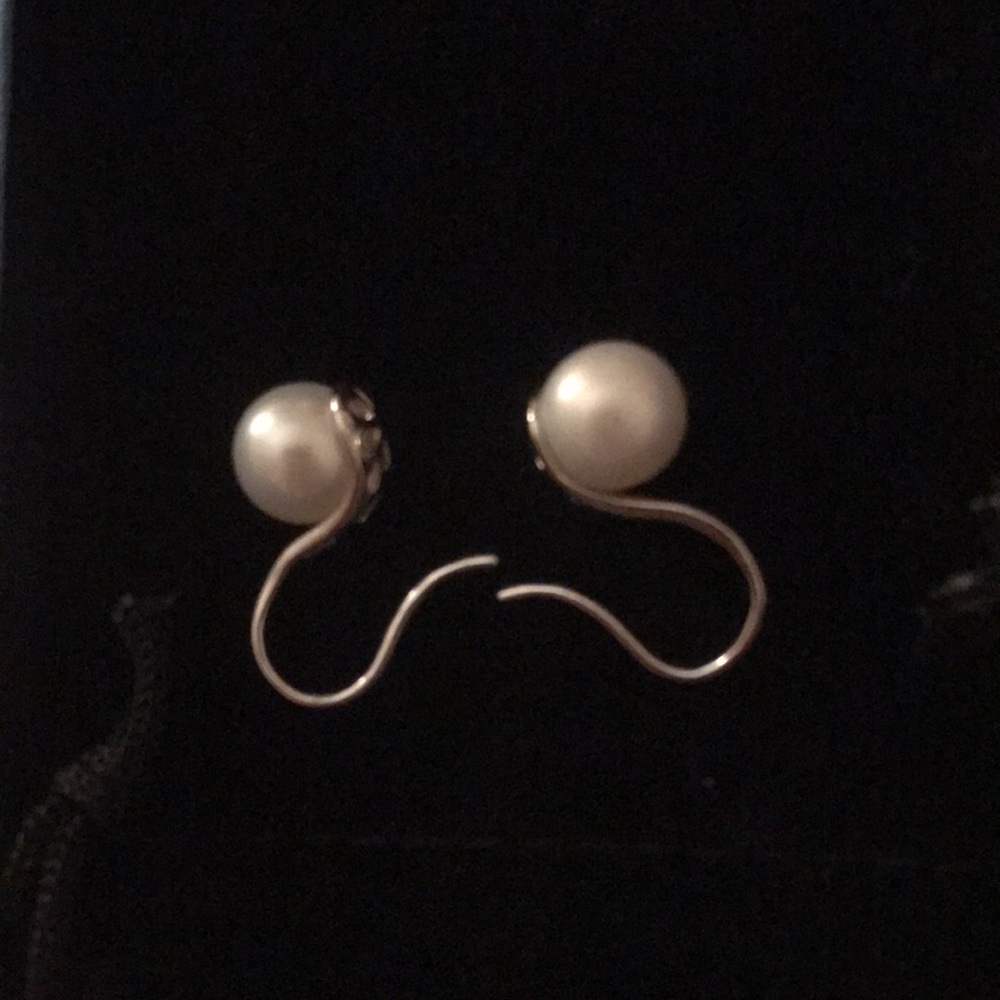 Sterling Silver Fresh Water Pearl Earrings